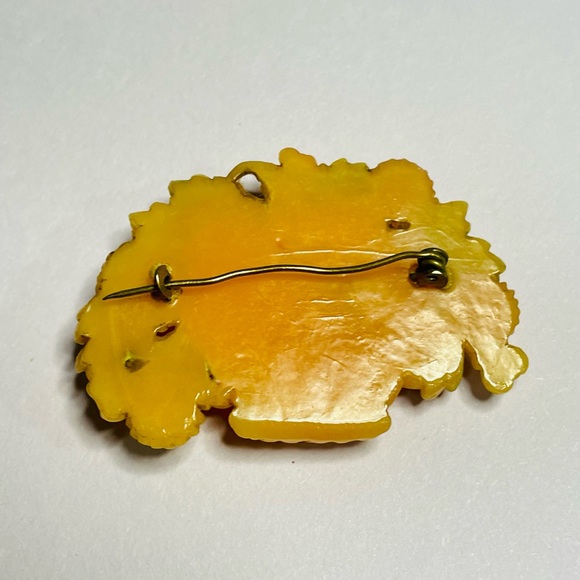 Vtg 1940s Hand Painted Celluloid Flower Basket Brooch Japan 2x1.5” - Picture 6 of 6